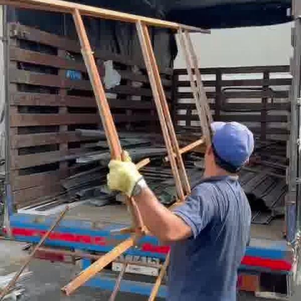 Cargue de material en camión